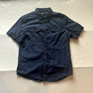 Men’s size Large button down short sleeve blue shirt